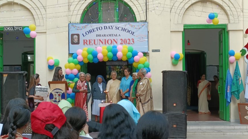 Loreto Dharmatala reunion hosted by actress and ex-student Falaque Rashid Roy