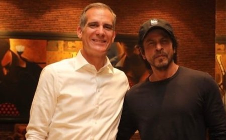 US Ambassador Eric Garcetti reminisces about his encounter with Shah Rukh Khan at Mannat