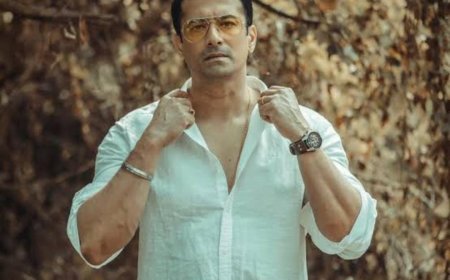 Do you know who is Rishi Kaushik's wife?