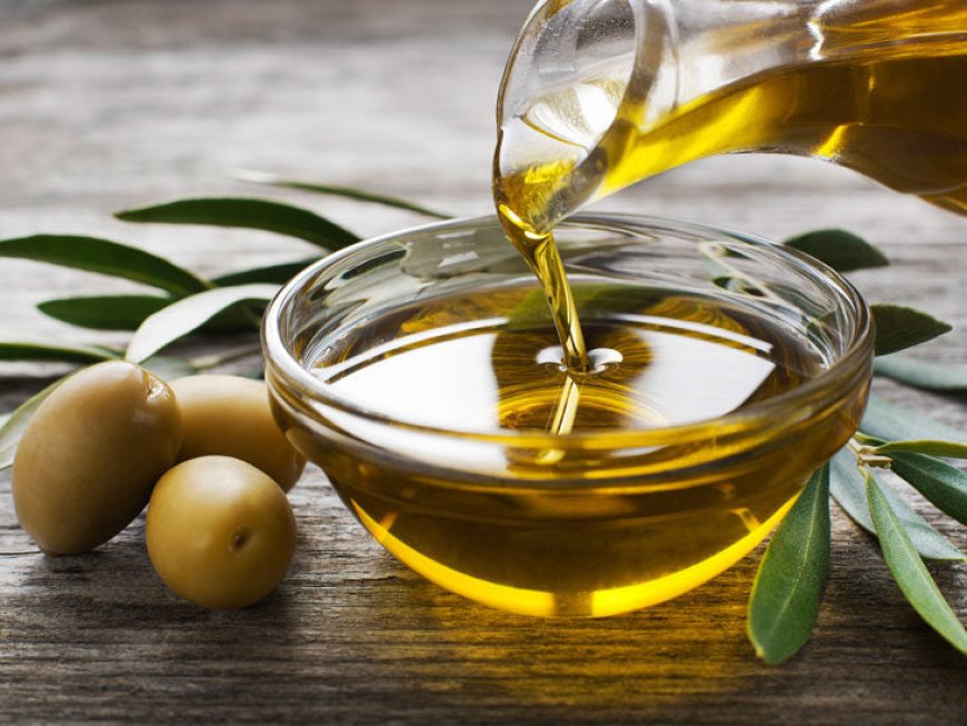 New Research Suggests Lower Consumption of Extra Virgin Olive Oil May Benefit Heart Health