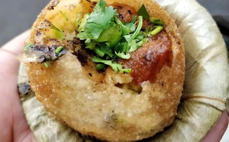 The Irresistible Phuchka: Kolkata's Quintessential Street Delight