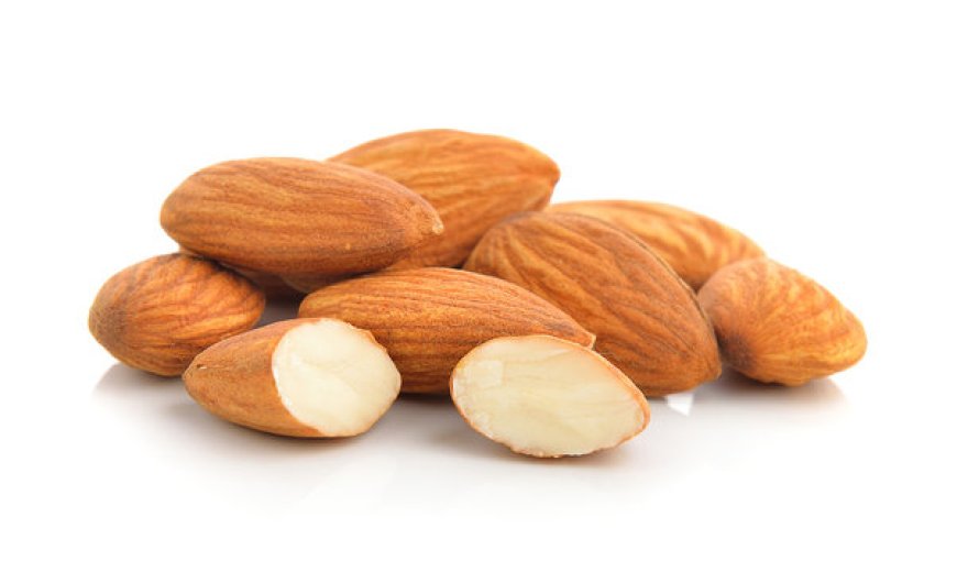 The Perks of Eating Almonds Every Day: A Nutritional Powerhouse