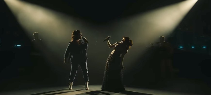 Sunidhi Chauhan and Shreya Ghoshal Release First Independent Track 'Chhaila