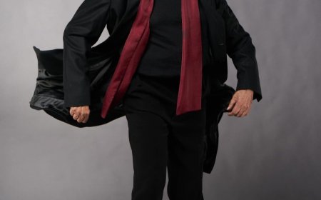 Amitabh Bachchan Addresses Speculations About Family in Blog Post