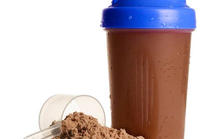 The Rise of Protein Shakes: A Health Revolution in a Bottle