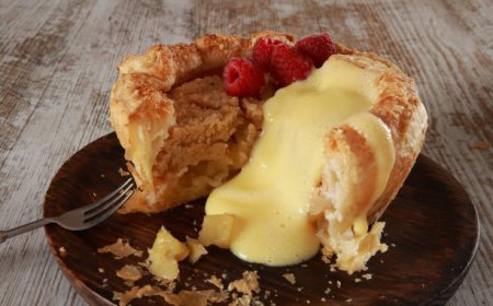 Apple Custard: A Delicious Fusion of Health and Flavour