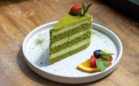 The Rise of Matcha Cake: A Sophisticated Fusion of Flavor and Wellness