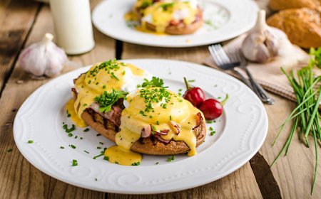 Eggs Benedict: A Classic Brunch Favorite with Timeless Appeal