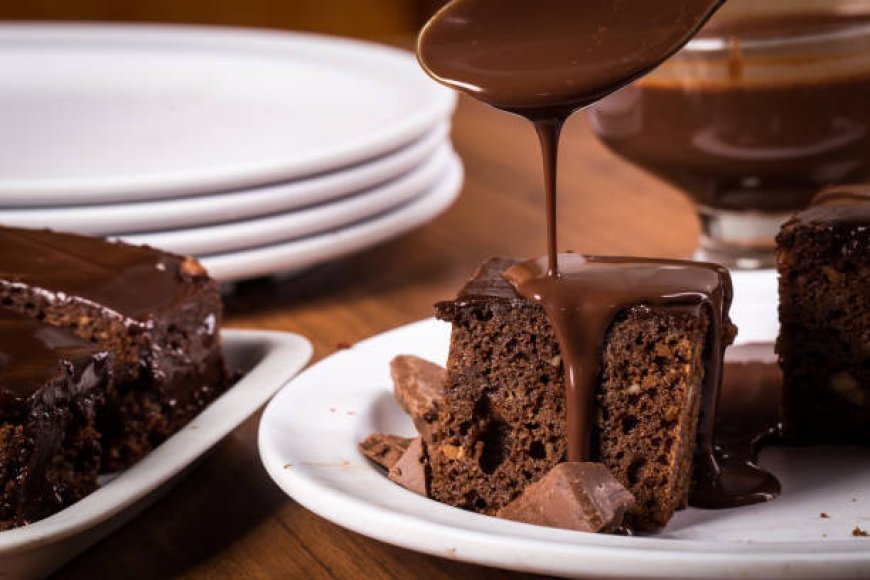Hot Brownie with Chocolate Sauce: A Timeless Dessert That Melts Every Heart