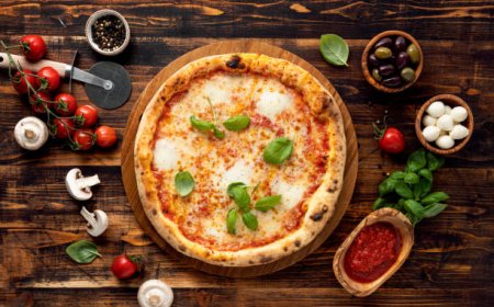 Margherita Pizza: The Timeless Classic Loved Across the Globe