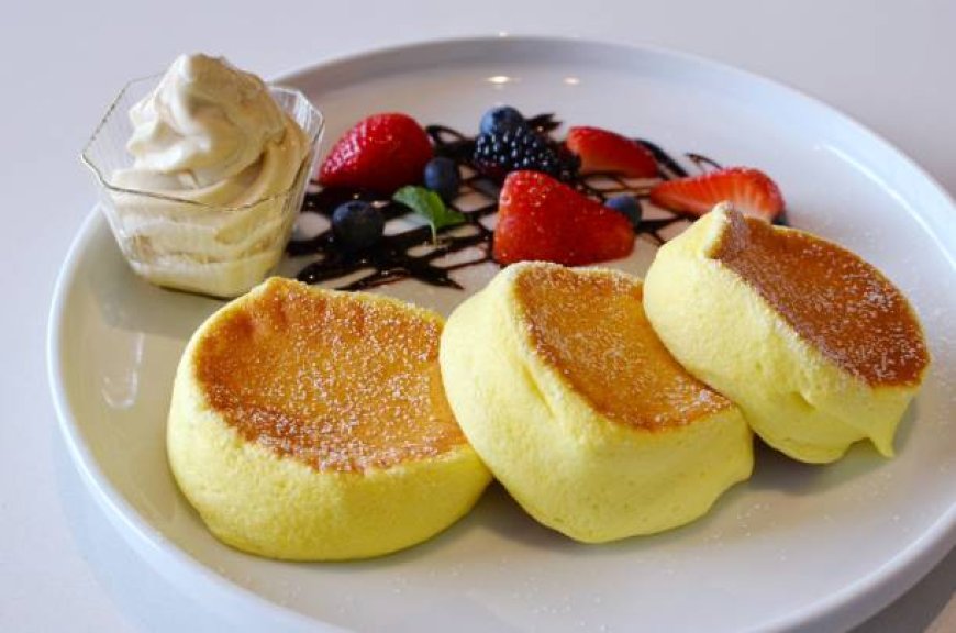 Japanese Soufflé Pancakes: The Fluffy Dessert Winning Hearts